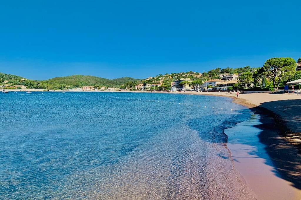 Superbe 4 Couchages Avec Terrasse - Clim - 50M De La Mer Saint-Raphaël Εξωτερικό φωτογραφία